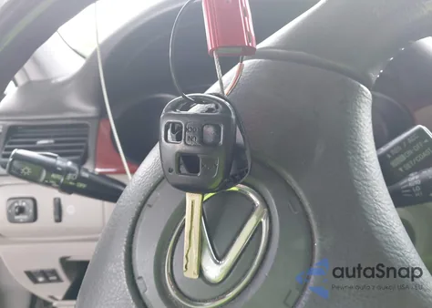 2003 Lexus Es 300 from USA, damaged, VIN JTHBF30G830110139